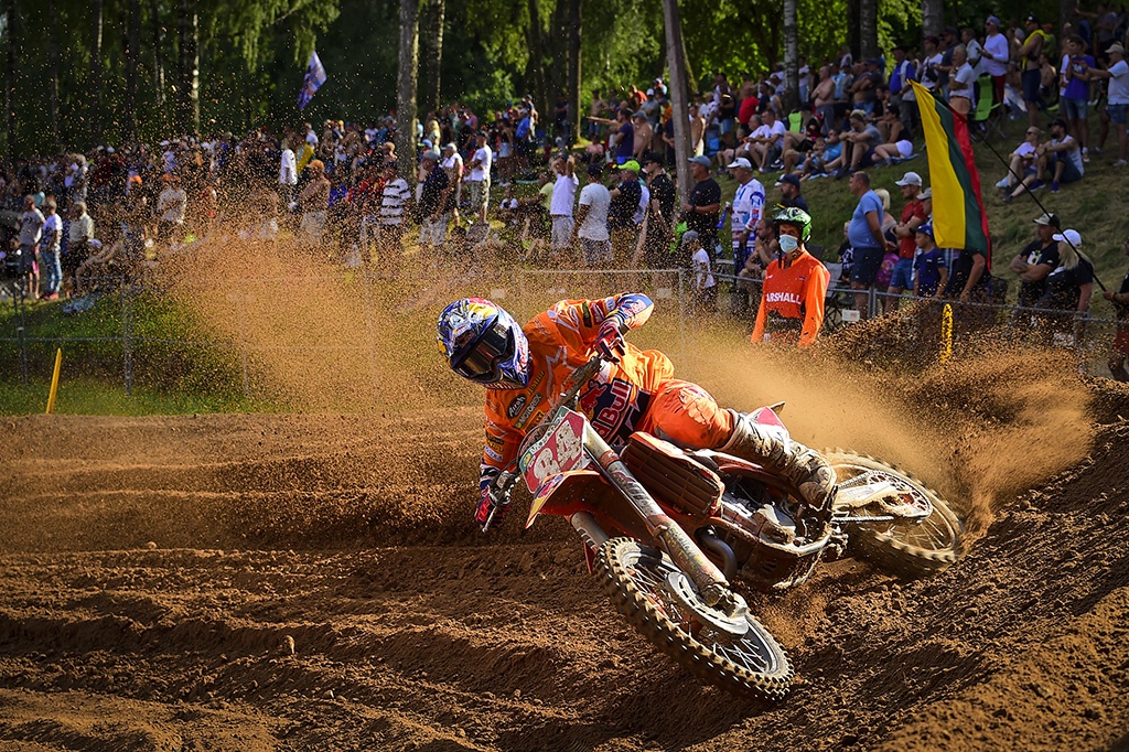 A win from Herlings and Geerts concludes the MXGP of Kegums in Latvia
