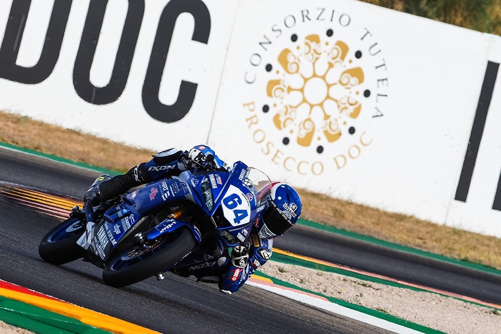 Advantage de Cancellis after Friday WorldSSP300 running