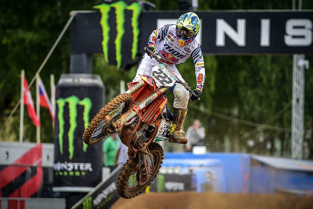 Cairoli and Geerts back on top in Kegums for the MXGP of Riga!