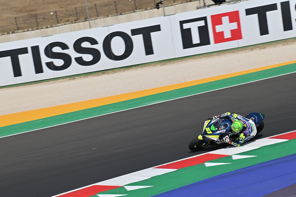 Granado lights up Misano with new MotoE™ lap record