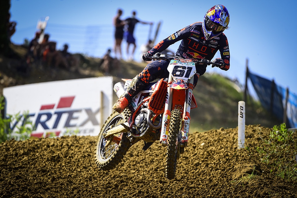 Prado and Vialle on top of the podium at the MXGP of Città di Faenza