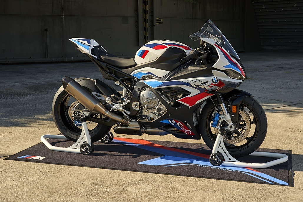 The New BMW M 1000 RR