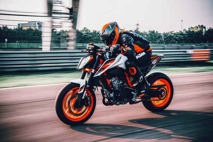 390 Adventure, 890 Duke R and 1290 Super Duke R Join KTM Finance Offers