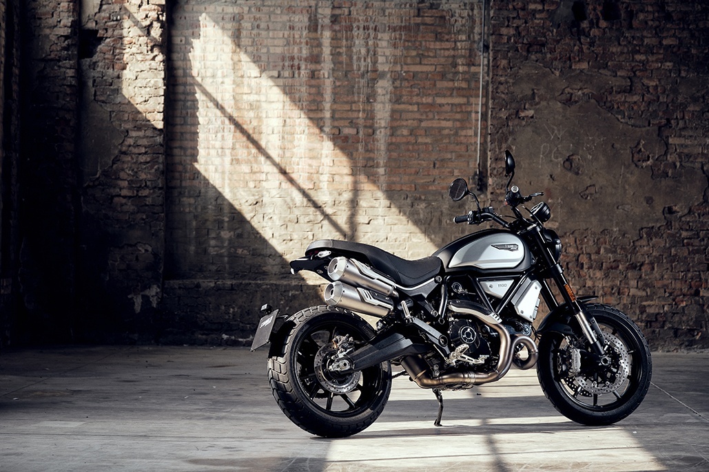 “Dark Suit”: the perfect entry into the Ducati Scrambler 1100 PRO family