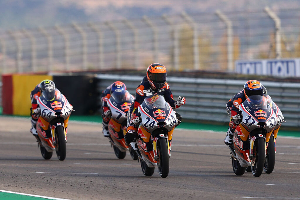 Ortolá is the Acosta beater in Rookies Cup Race 1 of Aragón 2