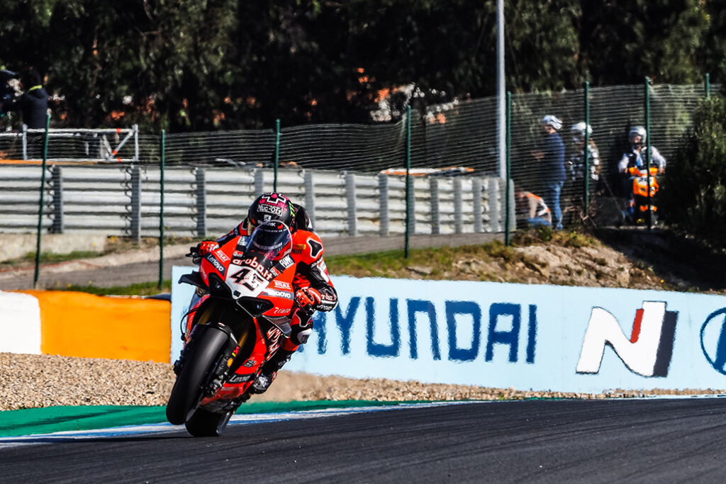 Redding edges Razgatlioglu after Friday running; Rea in fourth