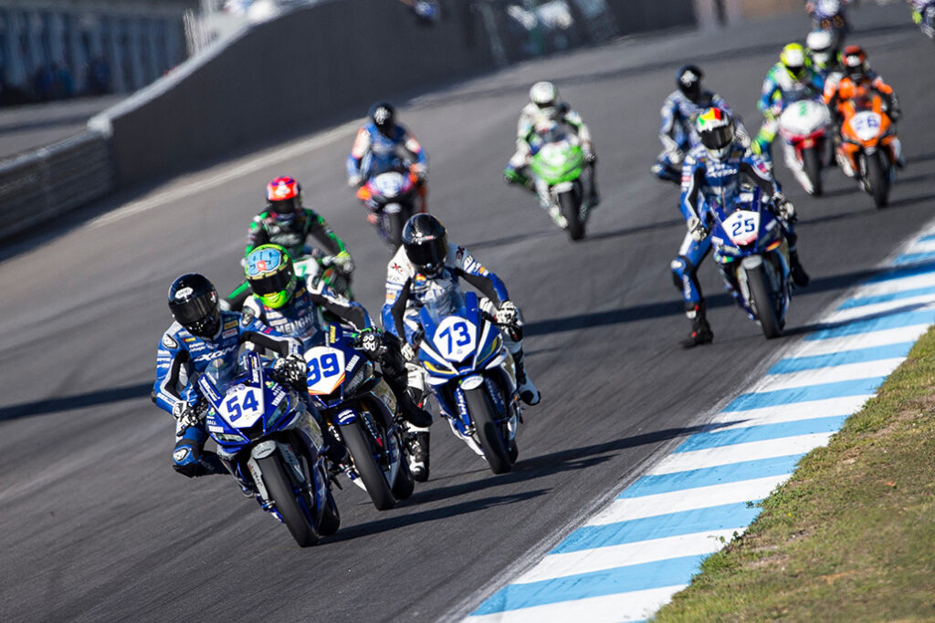 Sofuoğlu Crowned 2020 Yamaha R3 bLU cRU Challenge Champion at Estoril WorldSSP300 Finale