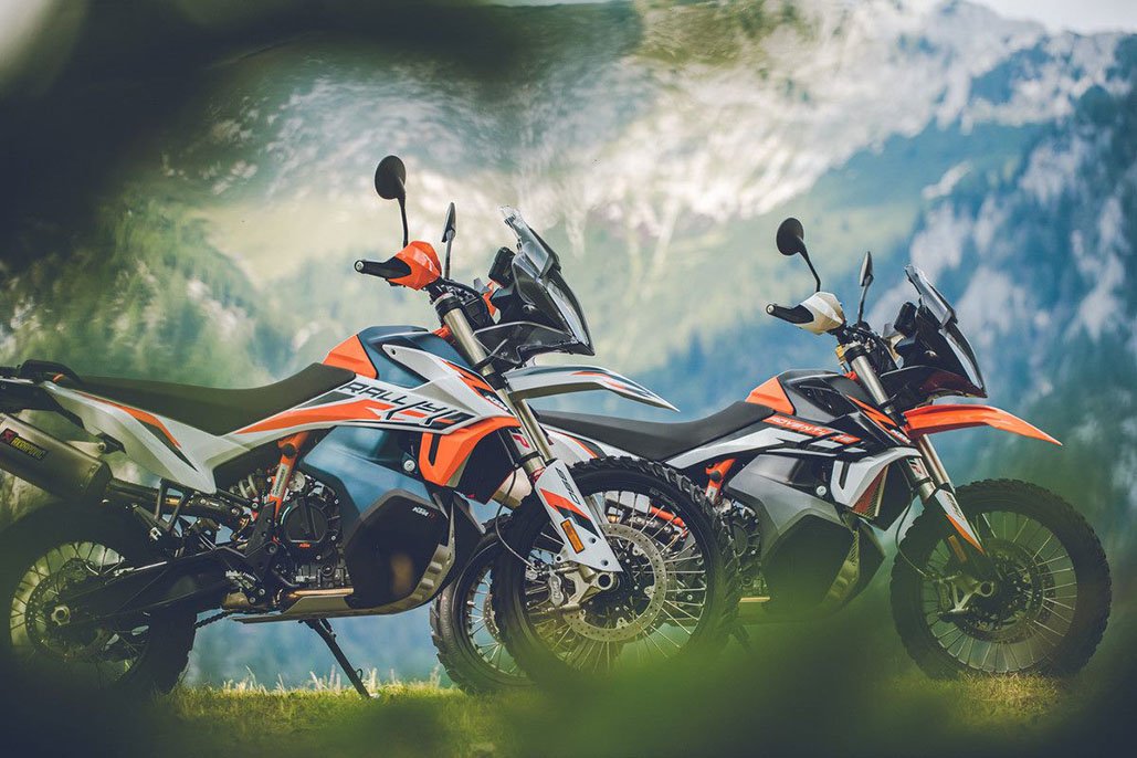 The 2021 KTM 890 ADVENTURE R RALLY & KTM 890 ADVENTURE R Open New Horizons