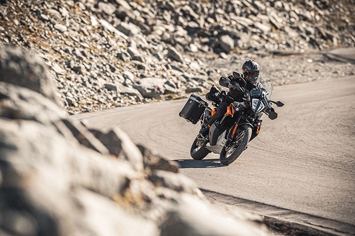 The Ultimate Gravel Traveller Introducing The New Ktm 890 Adventure 01