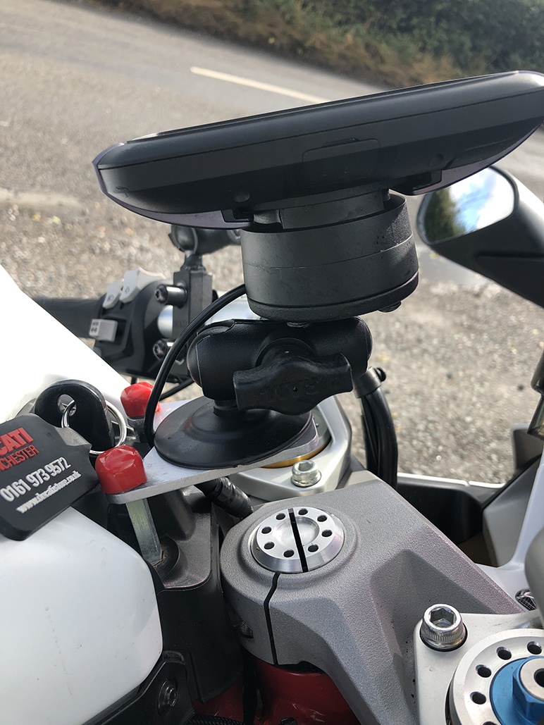 TOMTOM Rider 550 Review Motorcycle Industry News by SBN