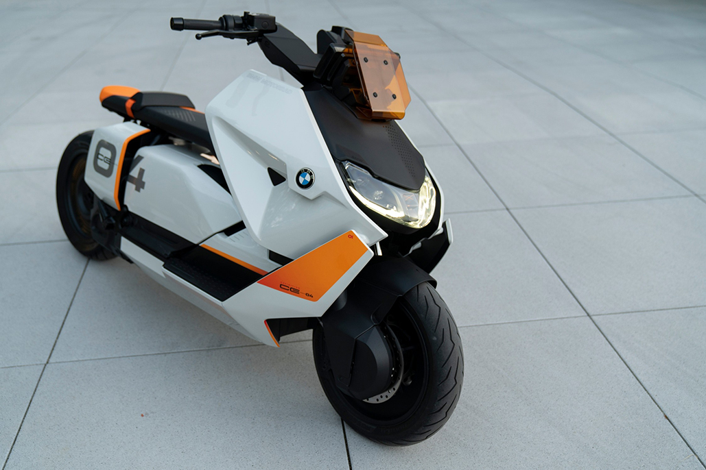 BMW Motorrad Definition CE 04- The new style of urban two-wheel mobility.