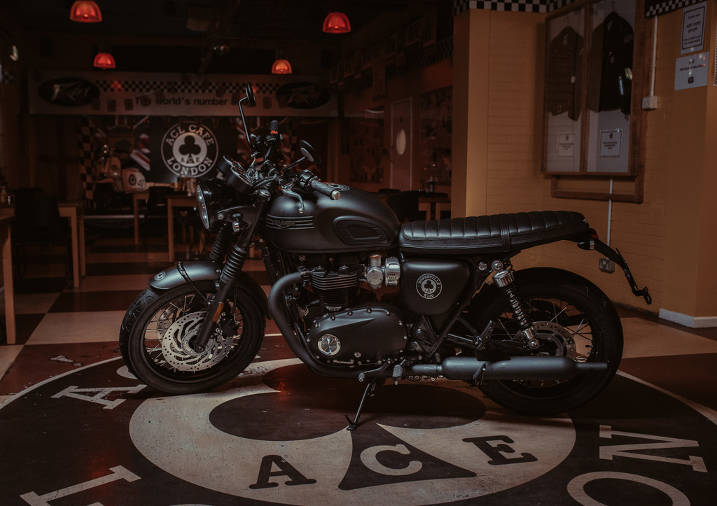 New 2019 Bonneville T120 Ace