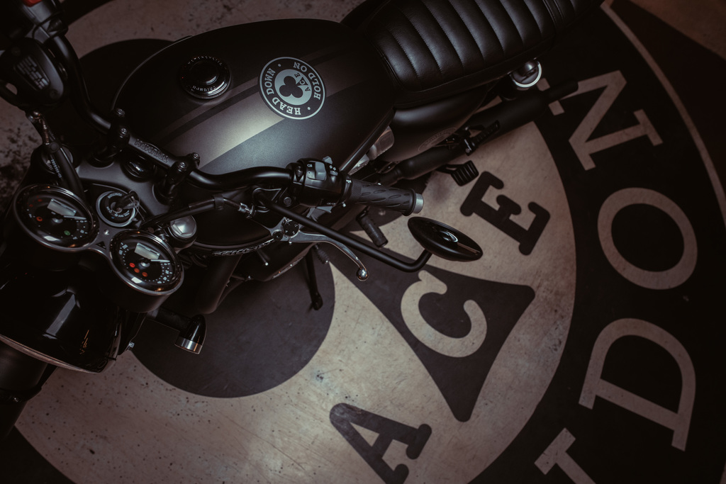 New 2019 Bonneville T120 Ace