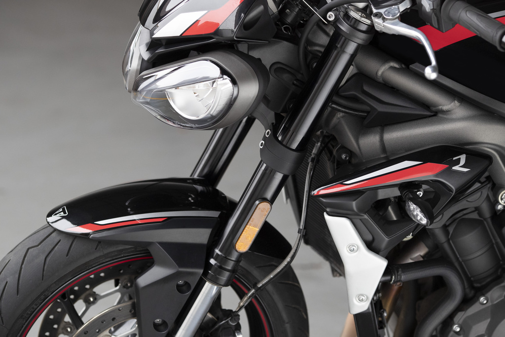 New 2020 Street Triple R 06