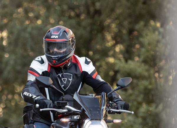 Trendy Designs In Full-face Givi Helmets