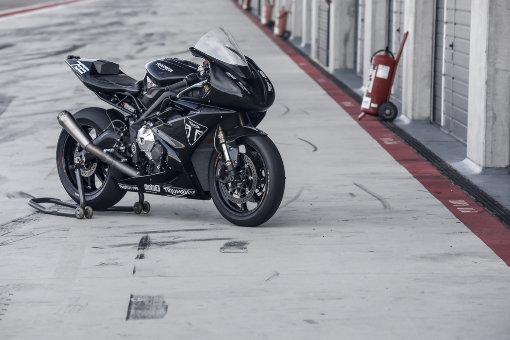 Triumph Motorcycles Officially Back In The Bsb Paddock In 2021