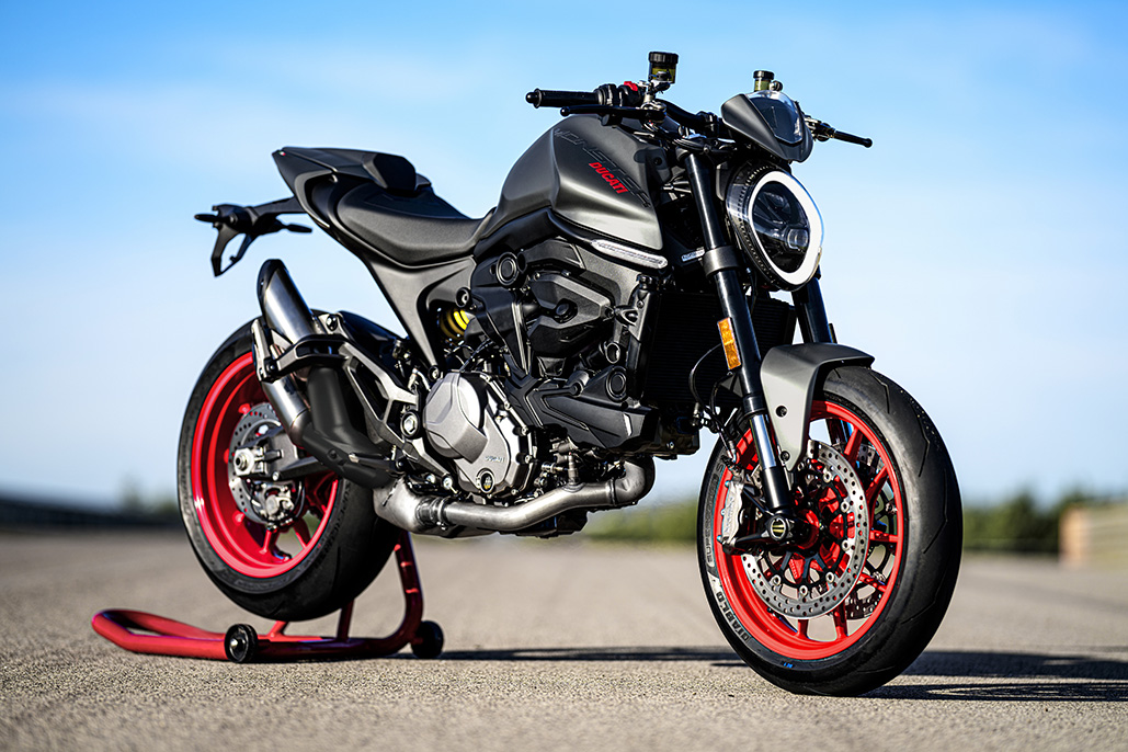 Light, compact, essential and fun: Ducati presents the new Monster