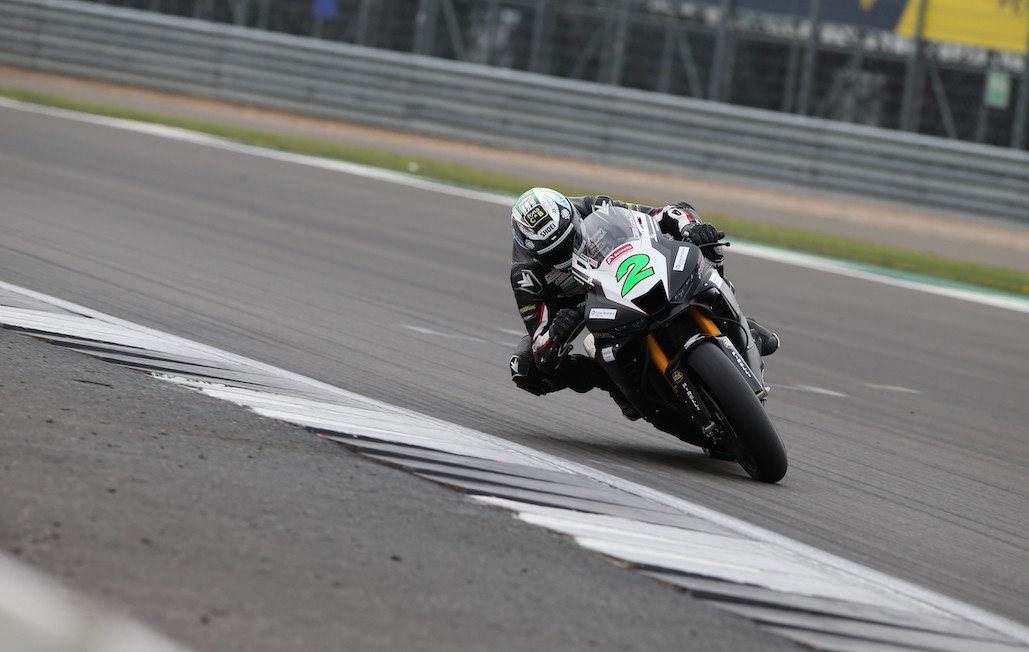 Fastest ever Bennetts BSB lap of Silverstone puts Glenn Irwin on top