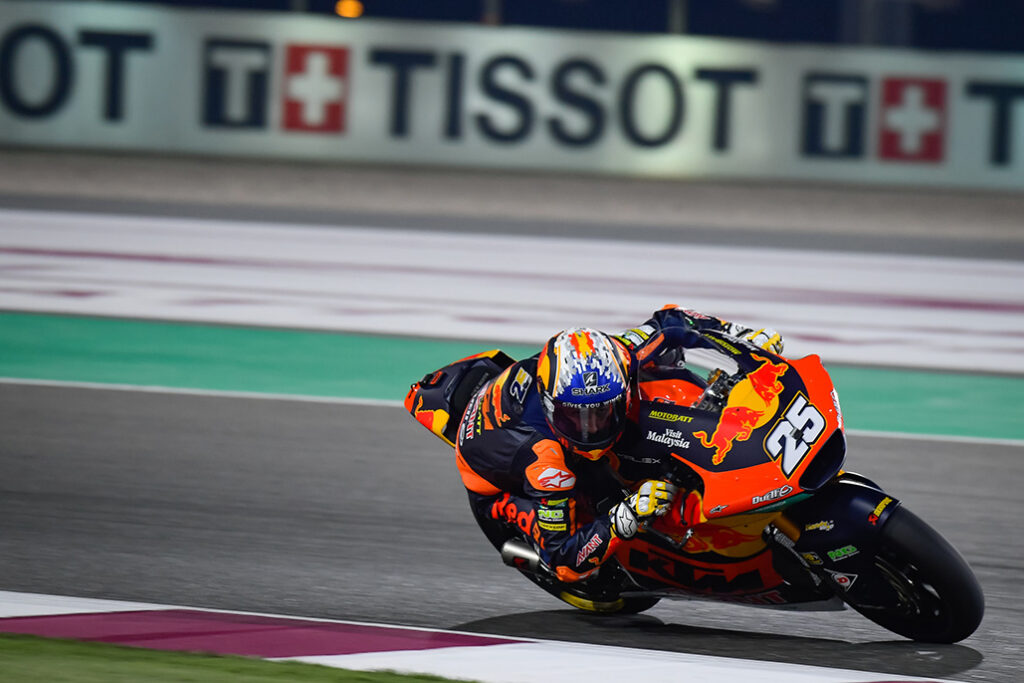 Fernandez fires past Diggia to go fastest on Day 1