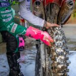 Muc-Off Launches New Deep Scrubber Gloves