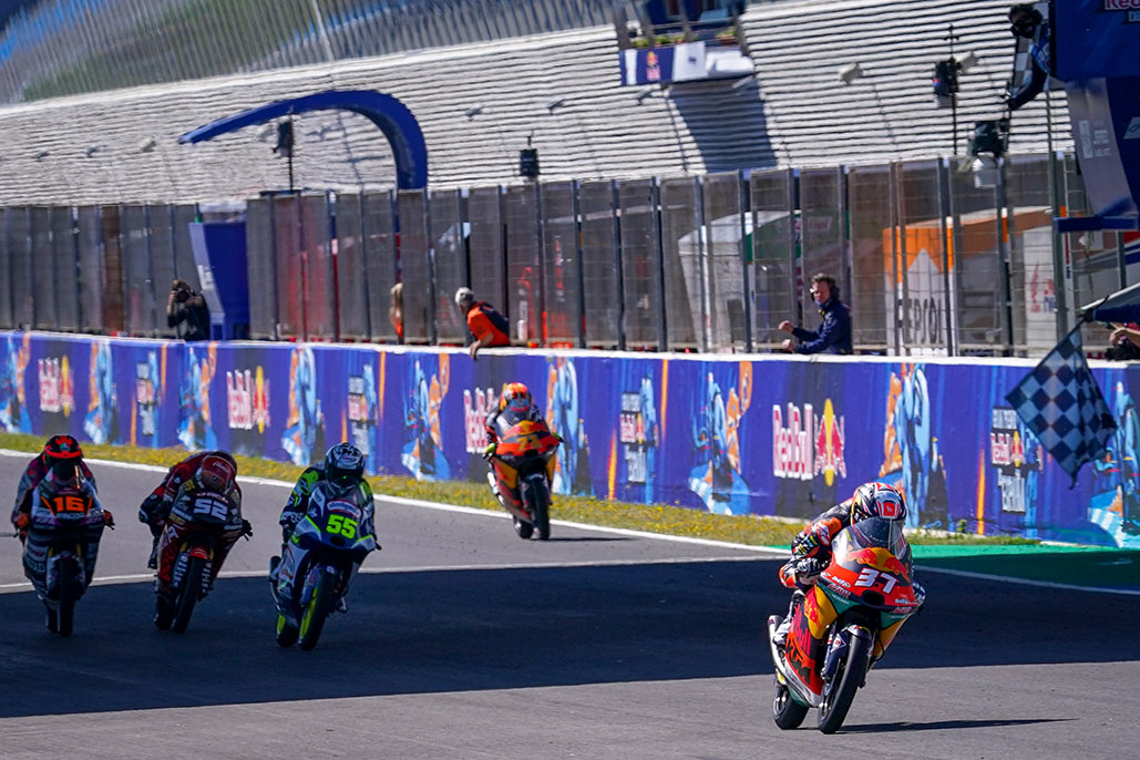 Acosta plays another ace to make more history in Jerez