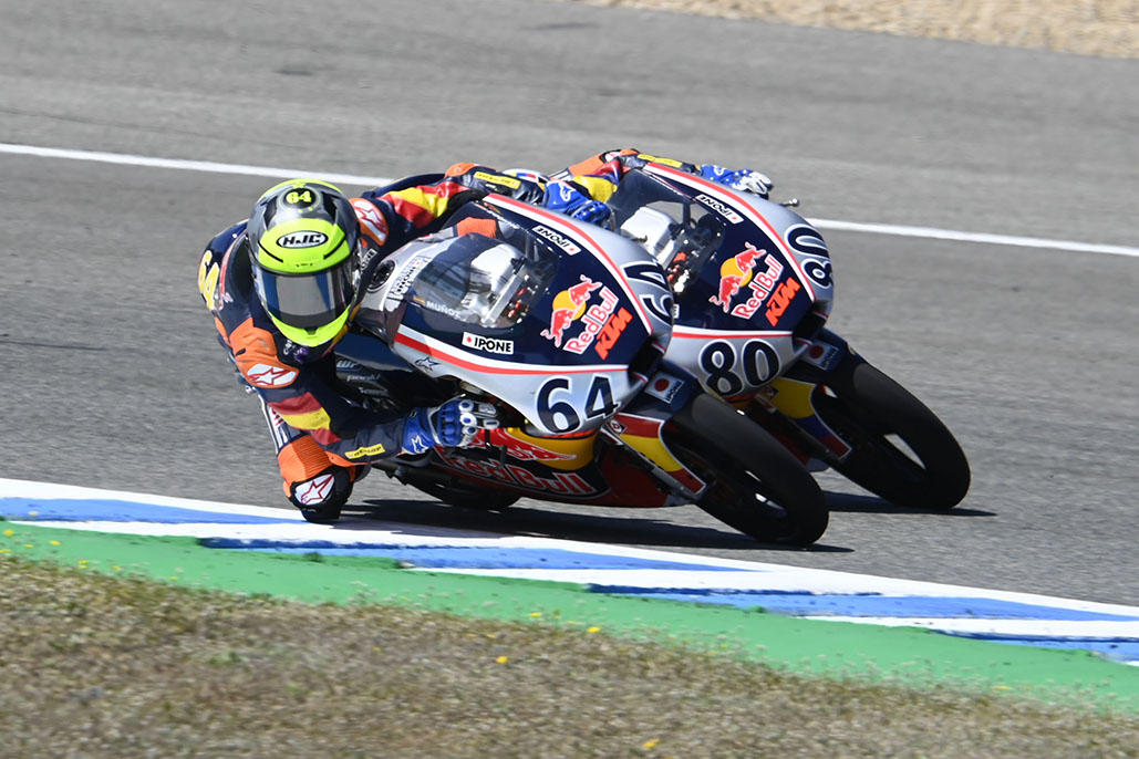 Daniel Holgado Takes Jerez Race 2 Rookies Cup Thriller