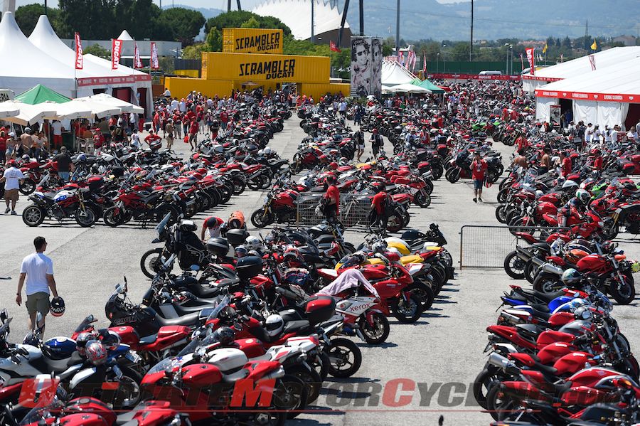 Ducati riders thrill the WDW2014 public with the Drag Race by Tudor