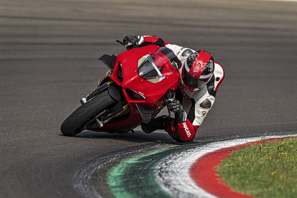 MY21 Ducati Panigale V4 –  Tech Talks Video Tutorial Series