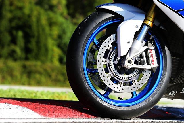 RACETEC™ RR, the new Racing Supersport tyre from METZELER,