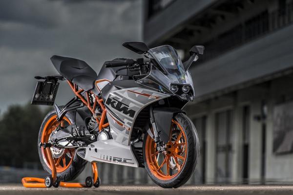 RC 390 – KTM Re-Starts The Supersport Heart