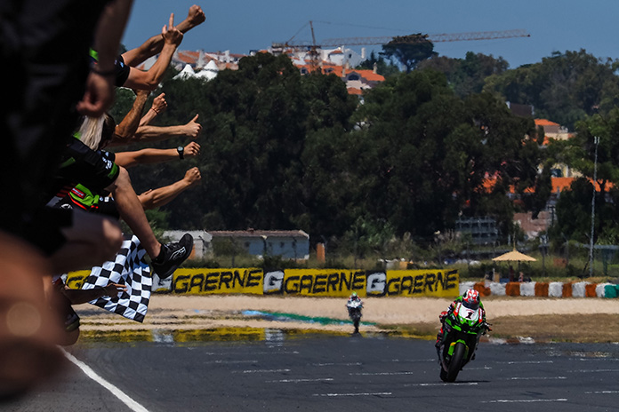 Rea fights back for Race 2 victory as Redding crashes from second in Estoril thriller