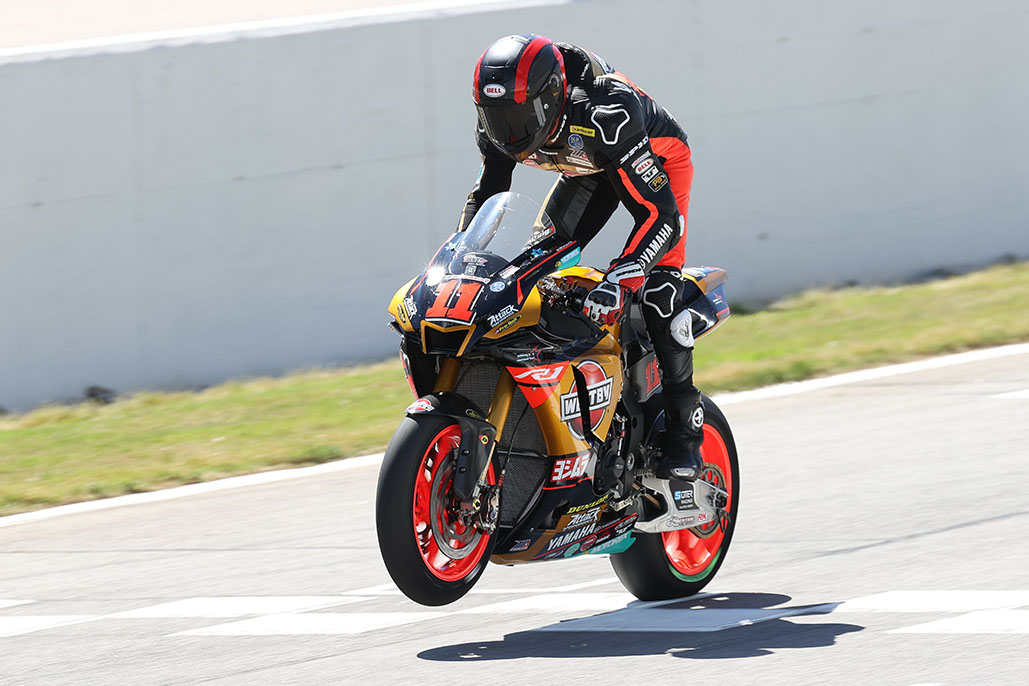 Scholtz Takes HONOS Superbike Series Opener At Road Atlanta