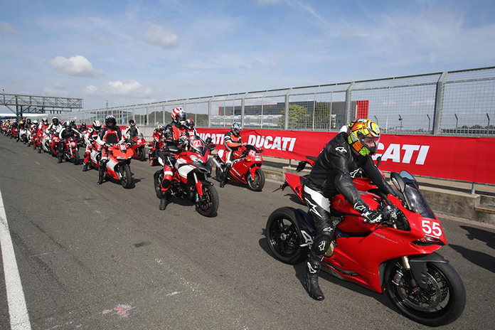 2015 Ducati UK track days announced for Donington Park and Silverstone