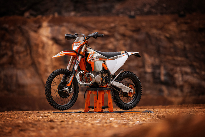 Lift The Covers: The 2022 Ktm 300 Exc Tpi Erzbergrodeo