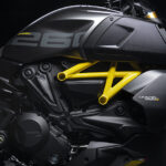 “Lights on me”: new “Black and Steel” version for the Diavel 1260 S
