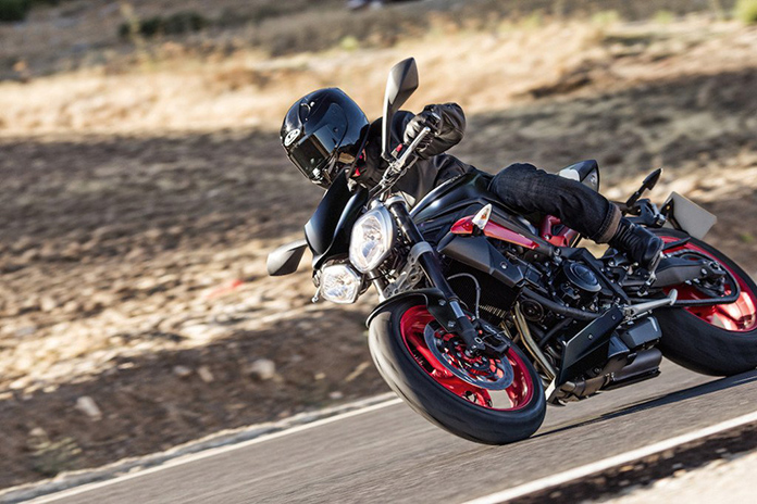 Special Edition Triumph Street Triple Rx Black announced