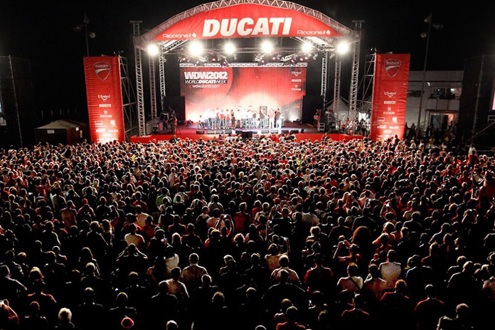 WDW2016: an exclusive concert at the grand Ducati gathering