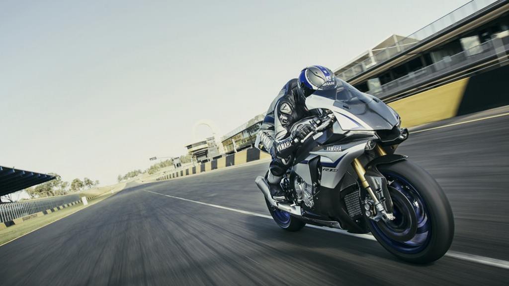 Yamaha Announce New Production Run 2016 YZF-R1M