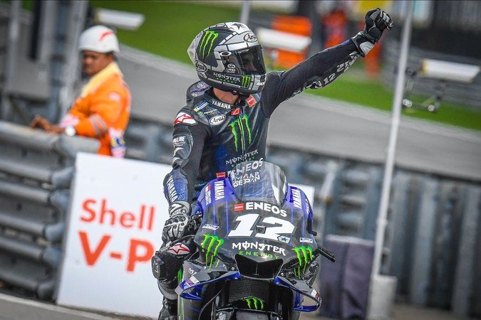 Viñales outpaces Marquez to rule Sepang