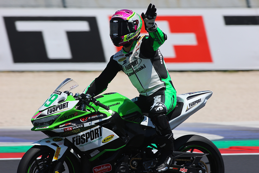 Huertas claims WorldSSP300 Championship lead with thrilling Race 1 victory at Misano