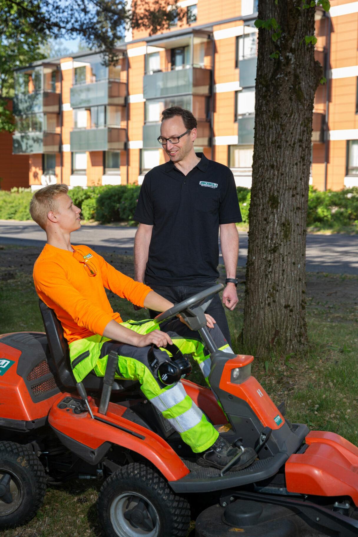 Akseli Kiinteistöpalvelut pitää huolta nuorista