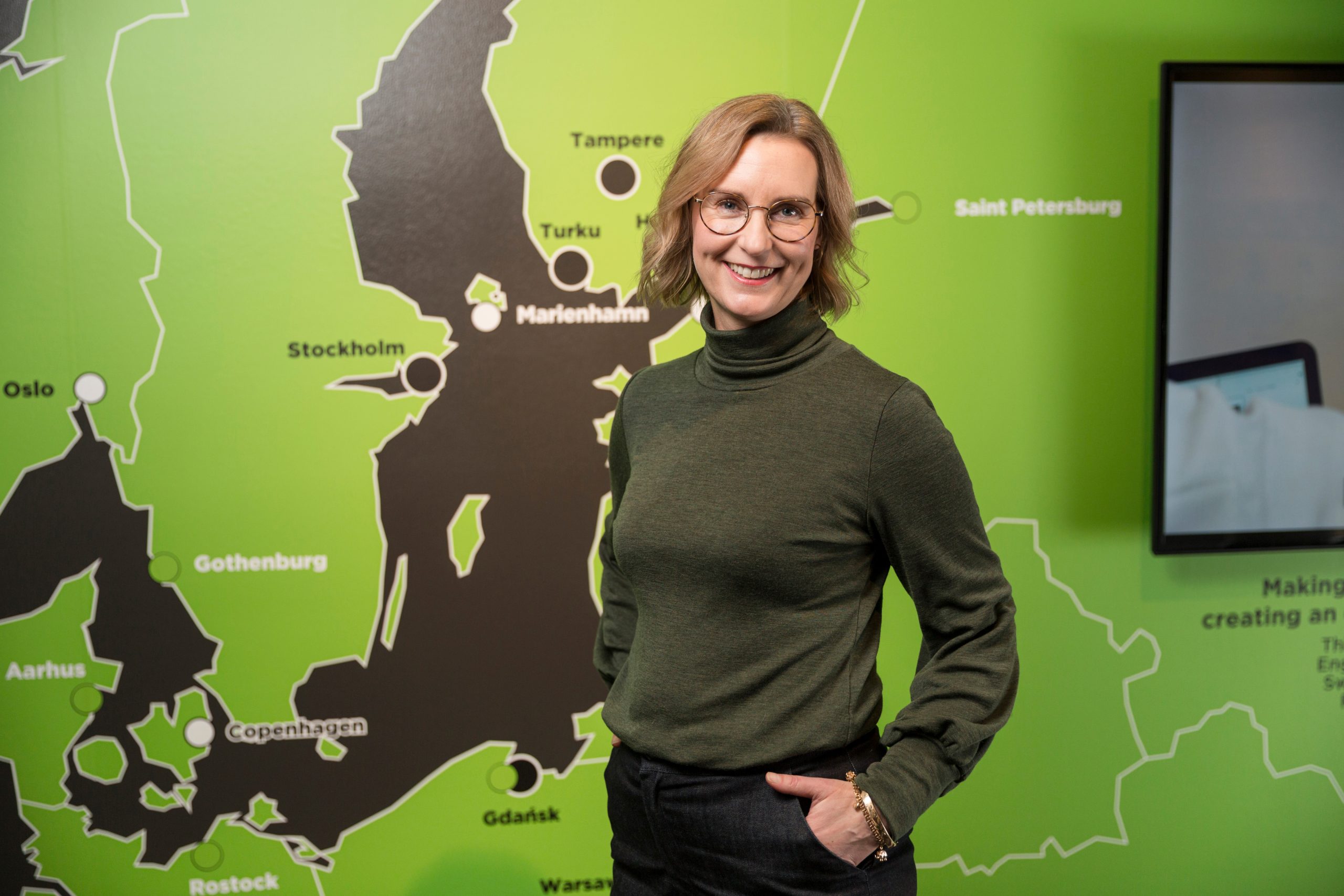 Kaksoiskäsine valloittaa Suomen Joen avulla