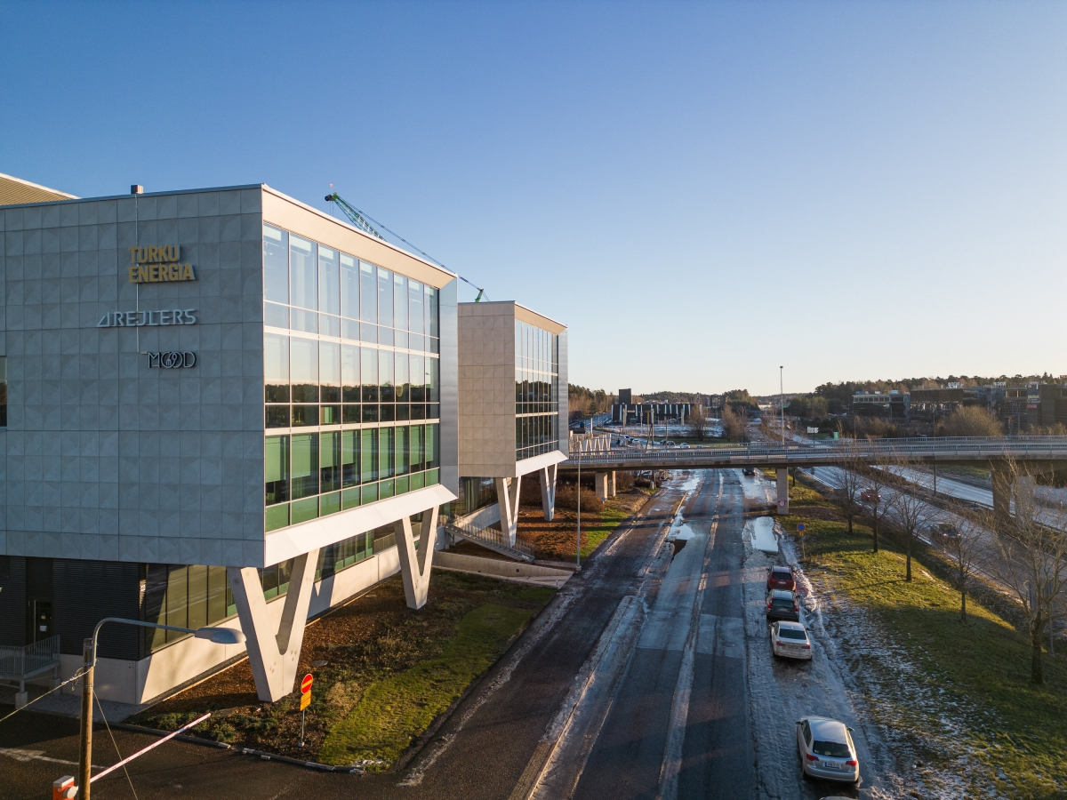 InfraCity Turun Tiedepuistossa Teollisuuskadun puolelta.