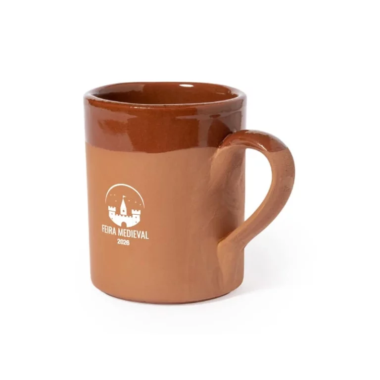Caneca de design clássico em barro 330 ml