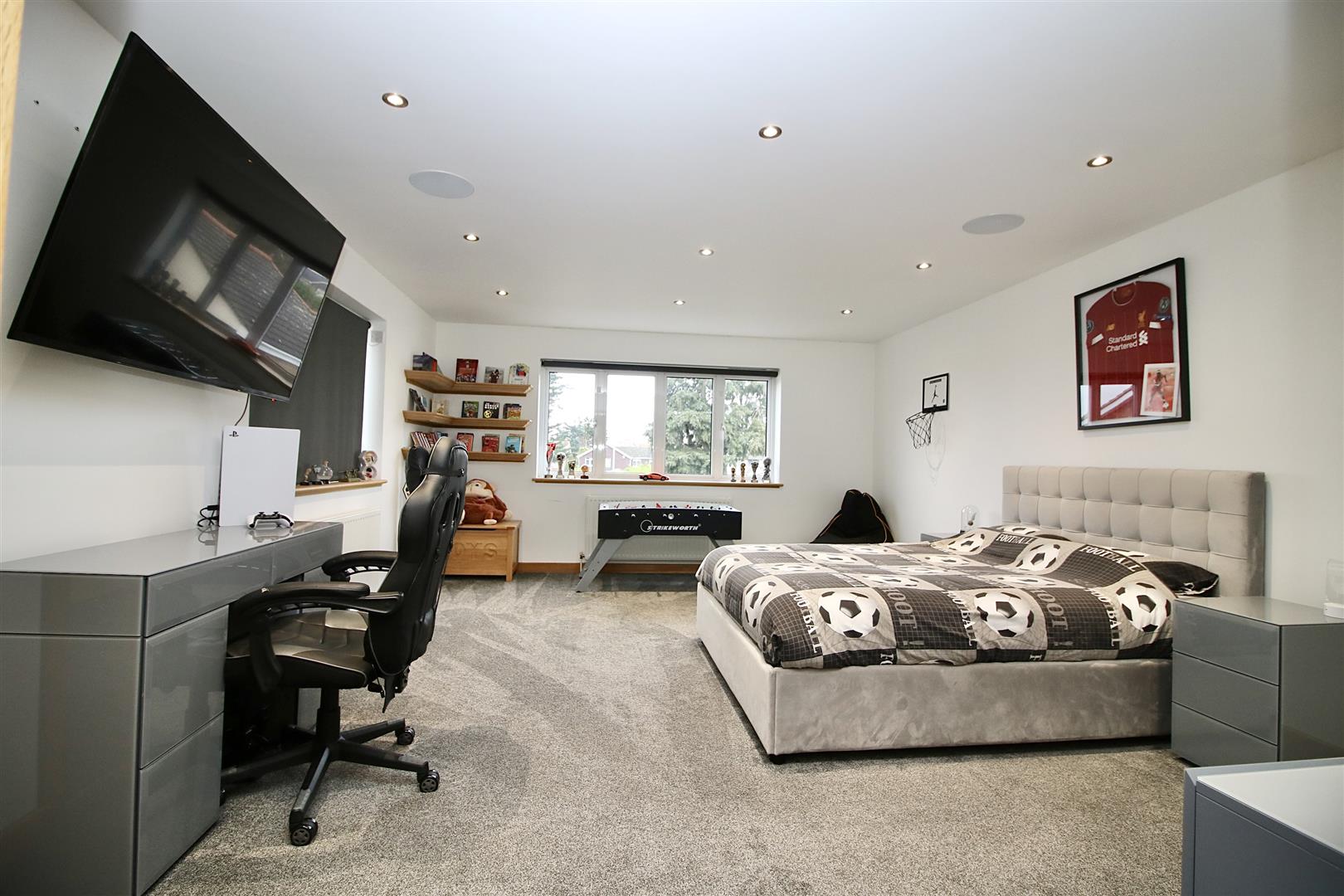 ej SS hro0Wieo5NiLtHVA.jpg