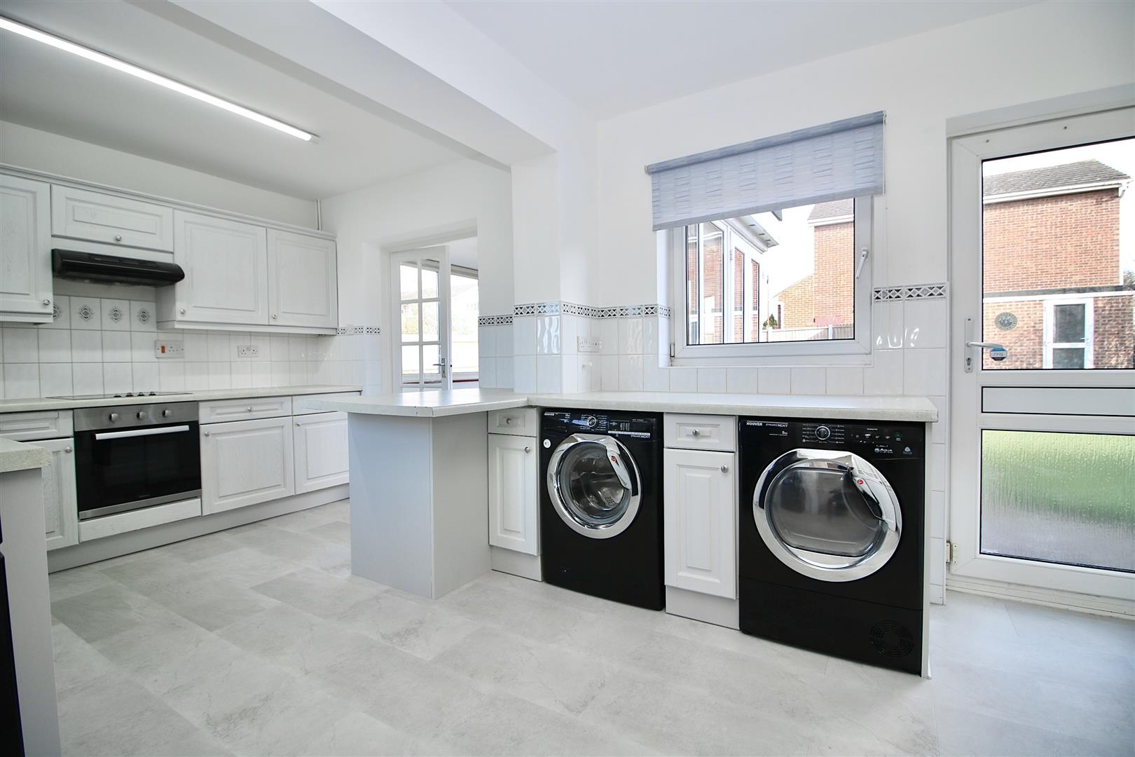 AyH1YzSCO0OEl-4Nsd85WA.jpg AyH1YzSCO0OEl 4Nsd85WA.jpg