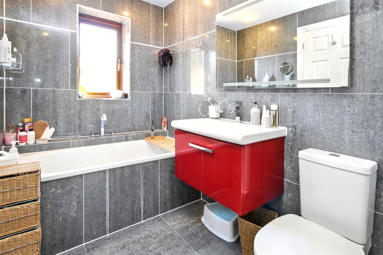 DdVh6fgnukK_MoeH5tmkzA.jpg DdVh6fgnukK MoeH5tmkzA.jpg