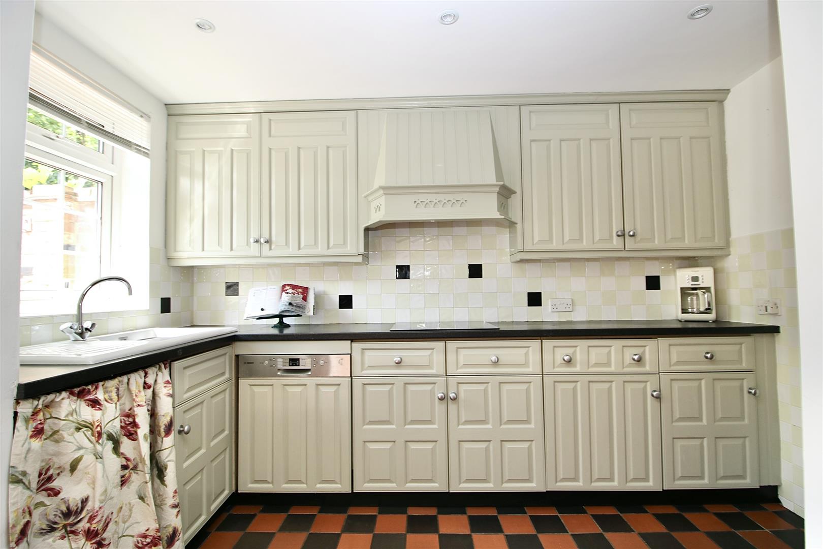 PuDk 7PxWU2B89edYs4ymA.jpg