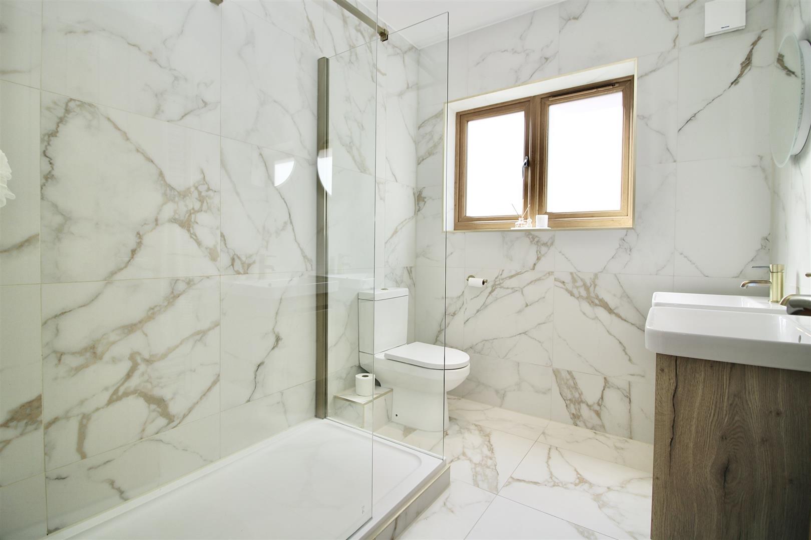 Yq-2ymMu6E2vDOiOTZa9xw.jpg Yq 2ymMu6E2vDOiOTZa9xw.jpg