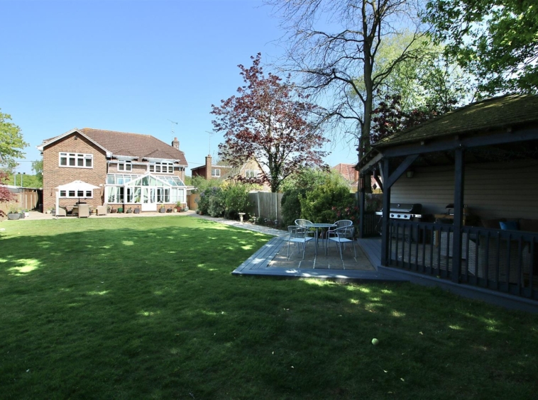 ABUy3WeB80C XYp97ROSIg.jpg